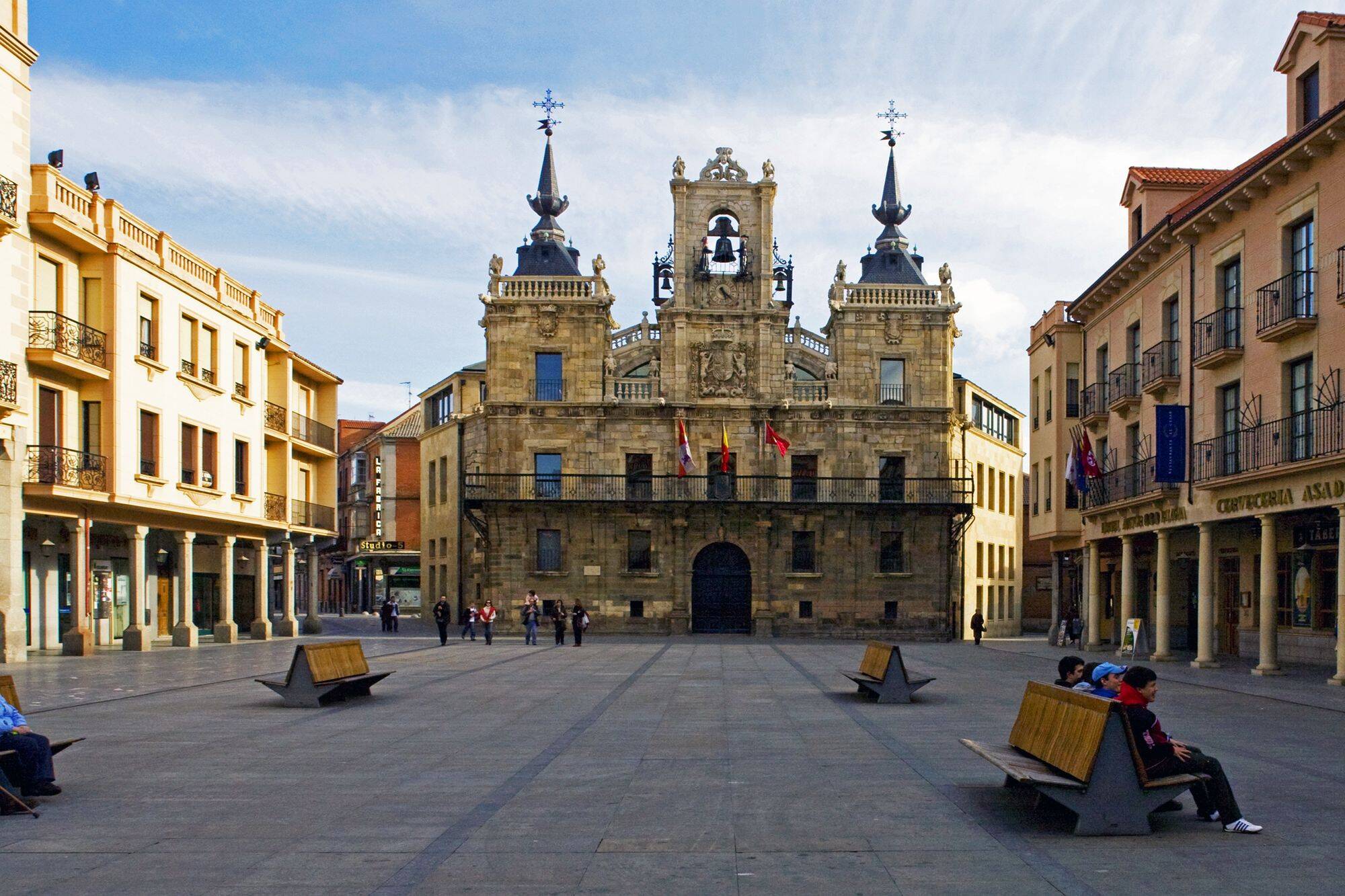 Foto: Visita una de las ciudades más bonitas de León. (Turismo de Castilla y León) 