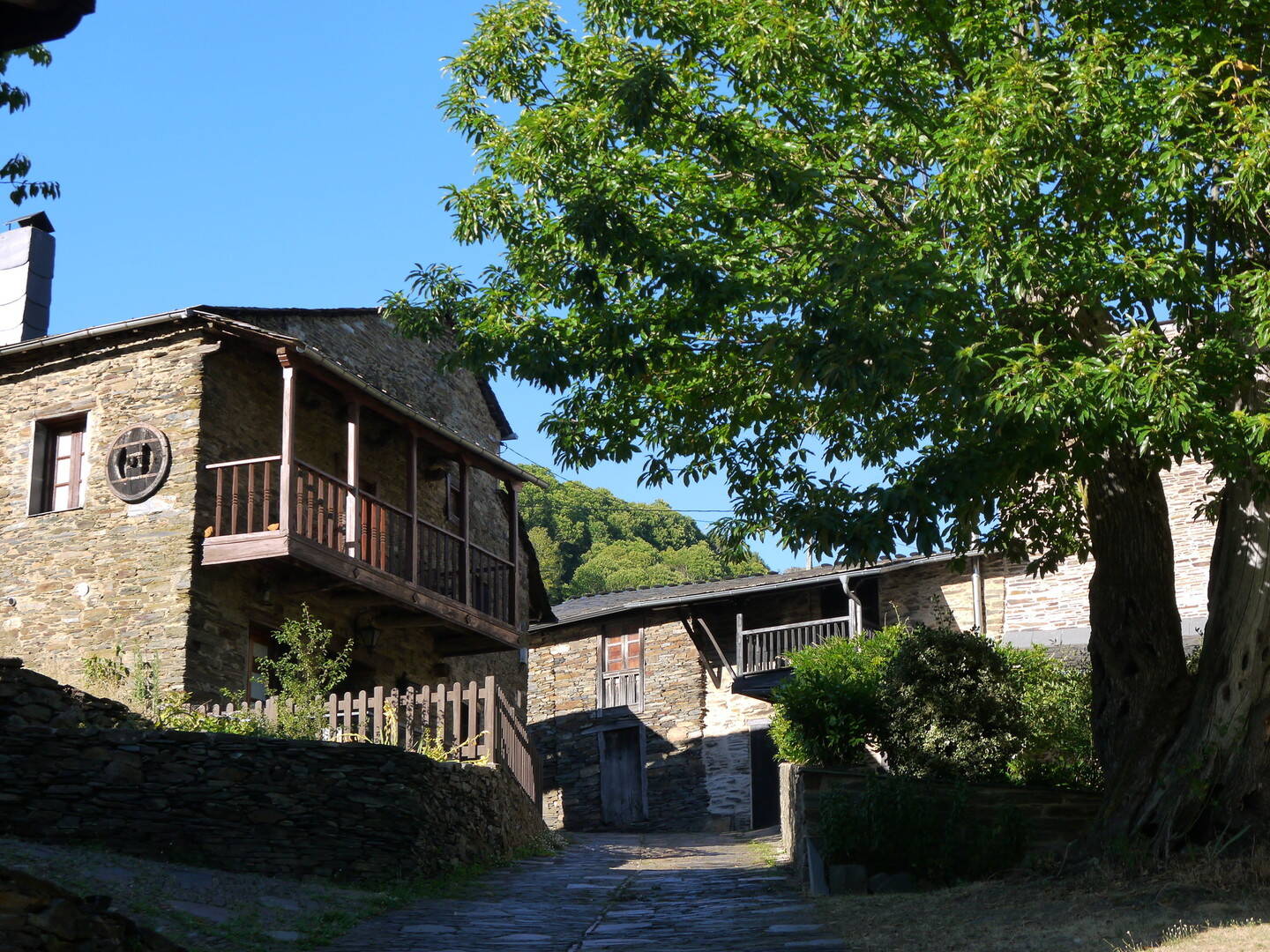 Foto: Esta aldea de Galicia es un eco profundamente vivo del medievo. (Turismo de Galicia)