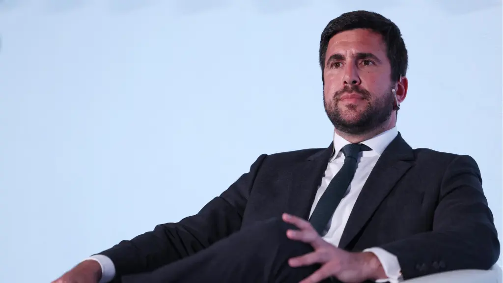 Enrique Riquelme, presidente del Grupo Cox, en un foro económico.
