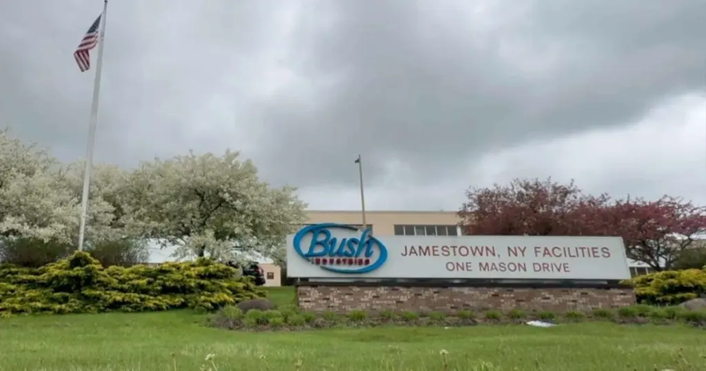 Adiós a eSolutions Furniture: el cierre en Jamestown que vacía las oficinas