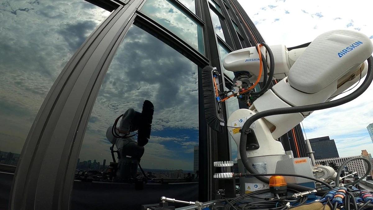 Adiós a limpiar ventanas: este robot limpiacristales de Amazon baja de 90€ - image 1