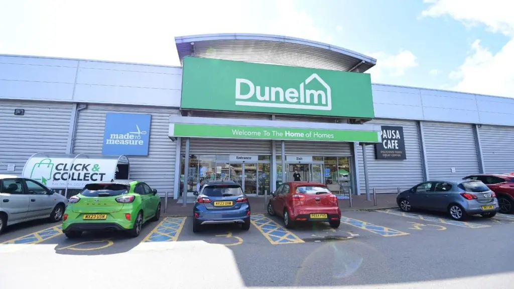 Adiós al suelo frío: 9 alfombras de Dunelm con descuentos de Bank Holiday