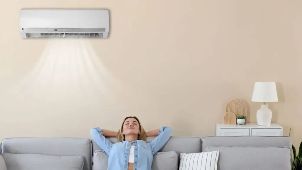 Aire acondicionado y ventilador de techo: el truco para ahorrar un 14%