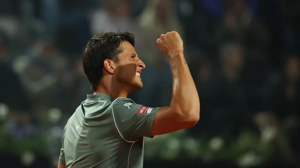 Luciano Darderi celebra un punto contra Rafa Jódar.