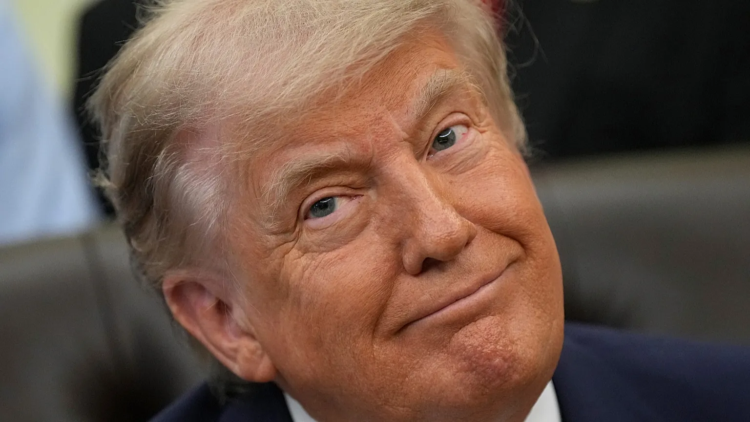 President Donald Trump takes part in an event devoted to easing federal regulations on refrigerants in the Oval Office of the White House, 21 May 2026
