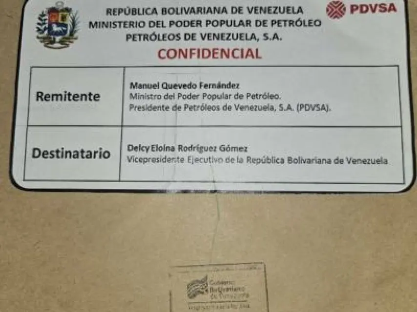 El sobre mencionado por el fiscal.