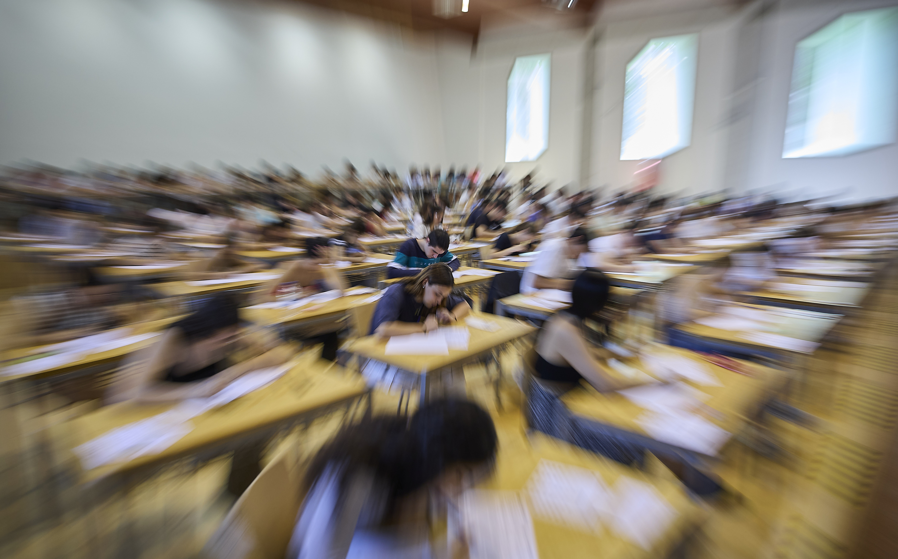 Estudiantes realizan una prueba en la Universidad de Castilla-La Mancha.