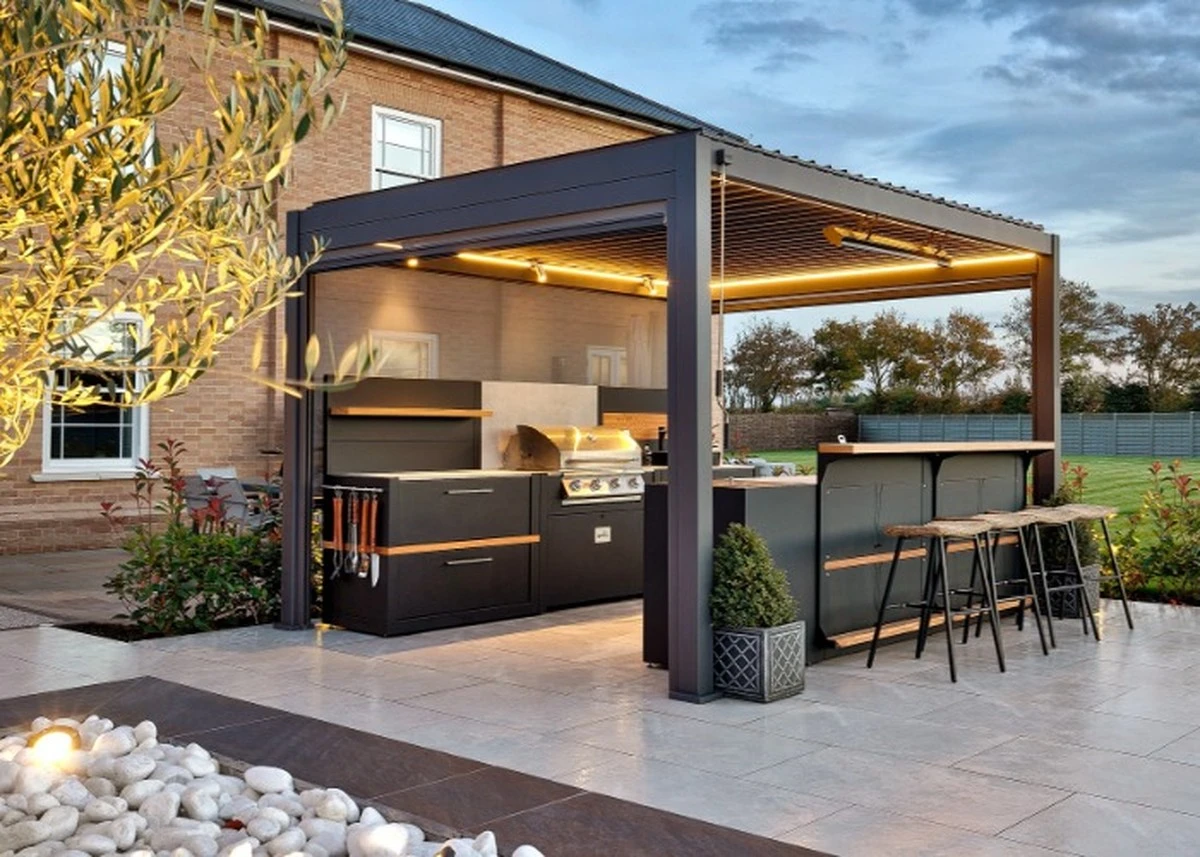 Casa pequeña agobiante: gana un 15% de espacio con una cocina al aire libre - image 1