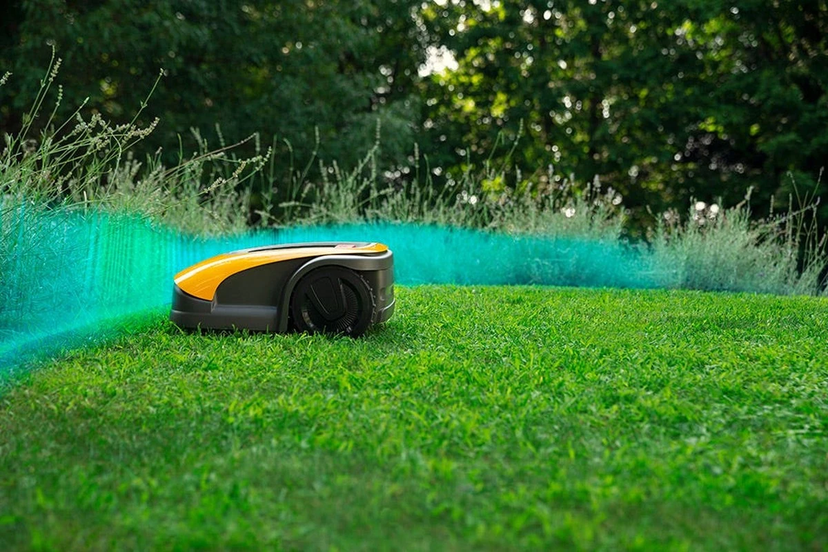 Césped perfecto sin cables: el Bosch Visimow 18V-100 revoluciona tu jardín - image 1