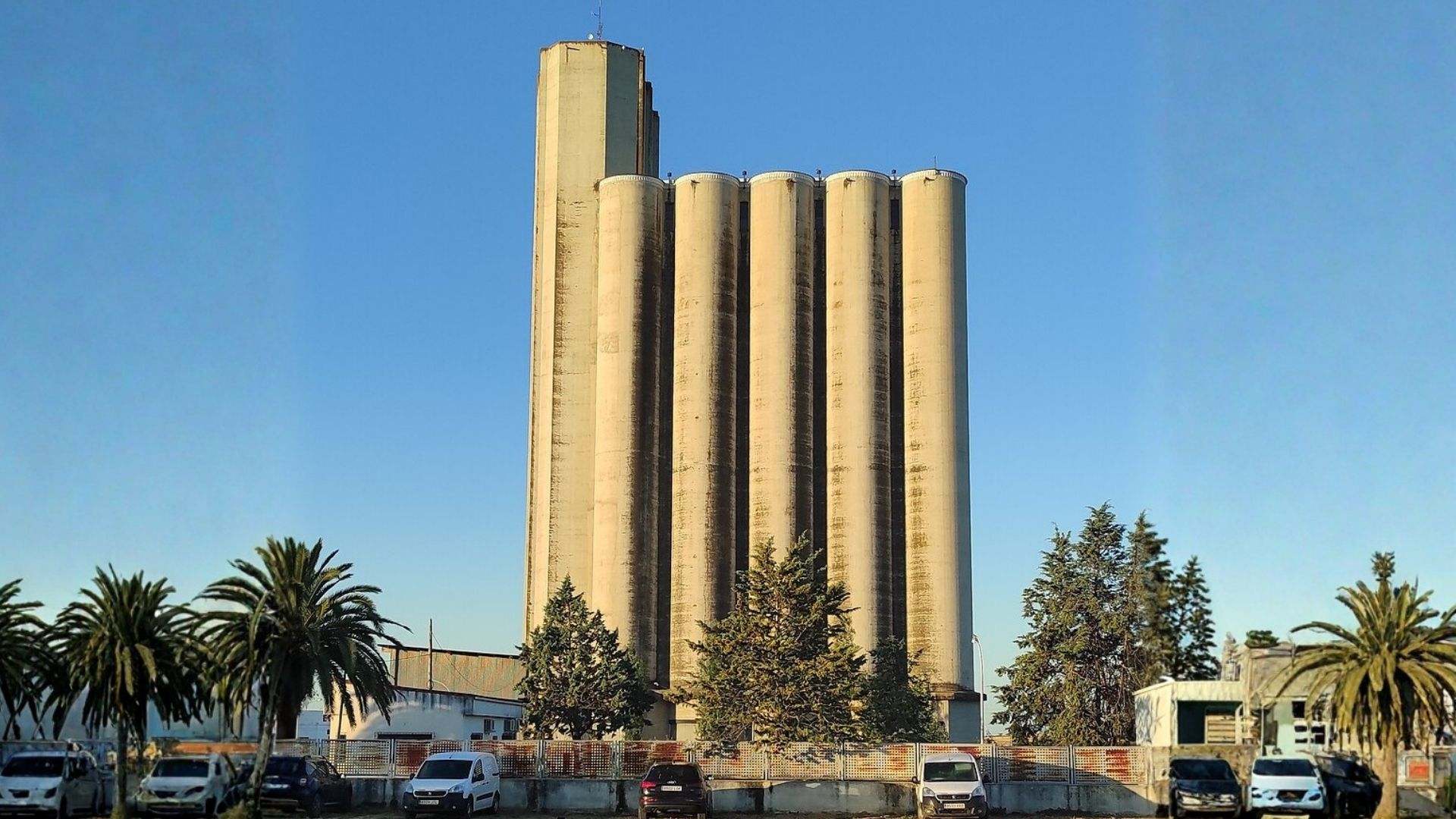 España y Portugal planean transformar antiguos silos para almacenar cereales en baterías térmicas para energía renovables