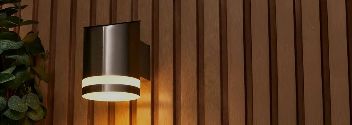 Daiso y su Luz solar de pared de 2€: el truco para una terraza de lujo sin cables - image 1