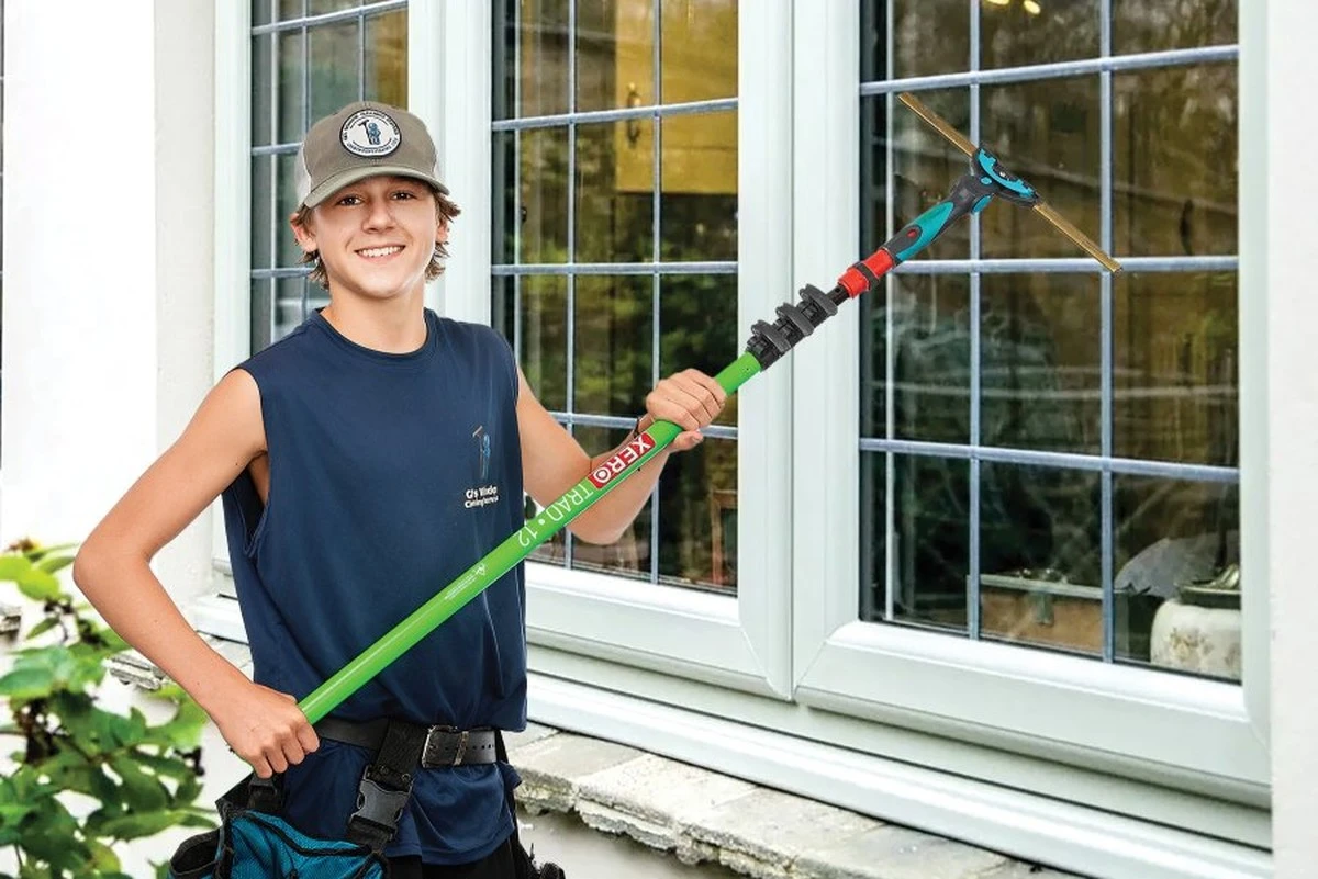 Dejó los juegos por Vanguard Window Cleaning: el plan de Gabe Johnson para facturar antes de los 18 - image 1