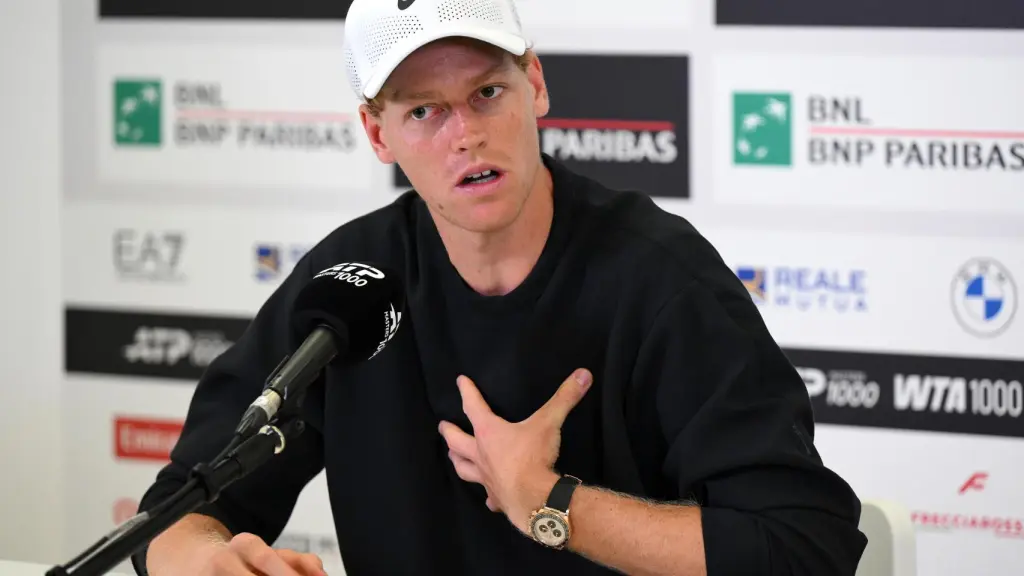 Jannik Sinner atiende a los medios en la previa del Masters 1.000 de Roma.