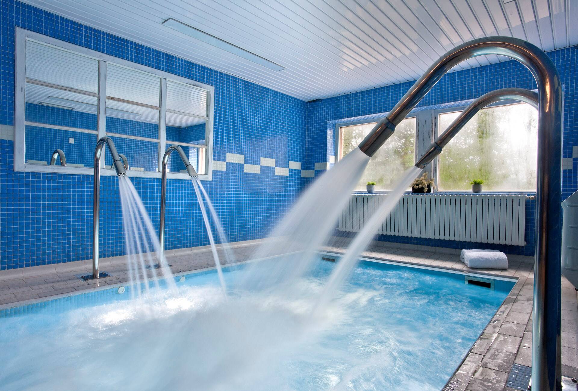 Foto: El hotel, ubicado en un edificio con cuatro siglos de historia, apuesta por un interiorismo 'shabby chic' y un spa con zonas de agua y relajación. (Facebook)