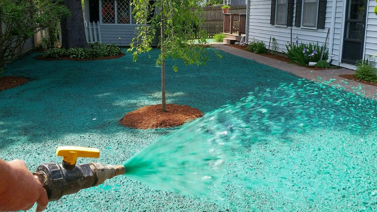 Jardinería sin fallos: el césped líquido que ahorra un 40% de agua - image 1