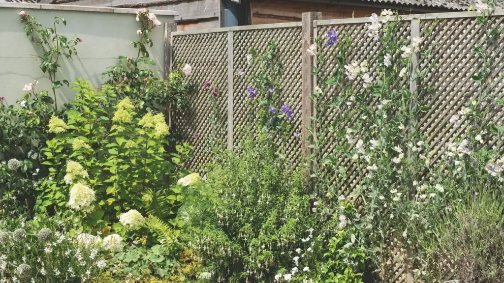 Jardinería vertical en Aldi: el truco para balcones pequeños por menos de 23€