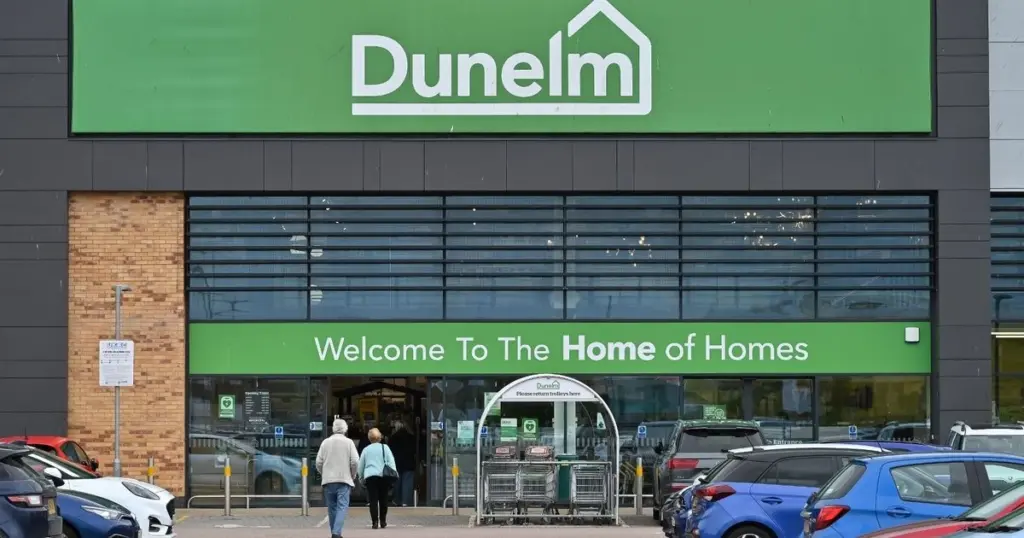 Jardín ordenado: el Keter Samoa 270L de Dunelm que montas en 20 minutos