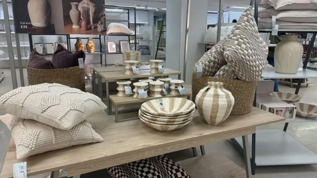 Lámpara de diseño por menos de 6€: el truco de Marks and Spencer