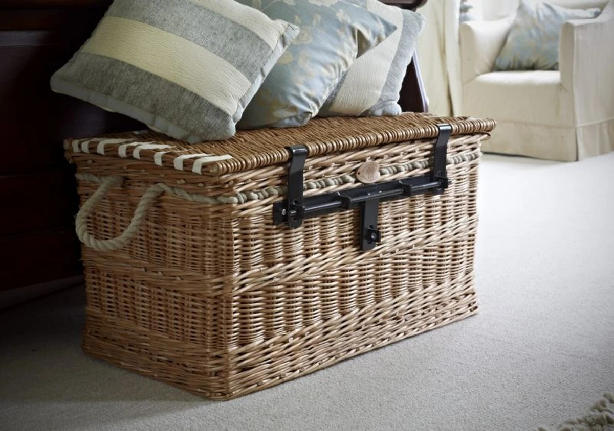 Pisos pequeños: ordena todo con el Global Herringbone Storage Trunk de Dunelm - image 1