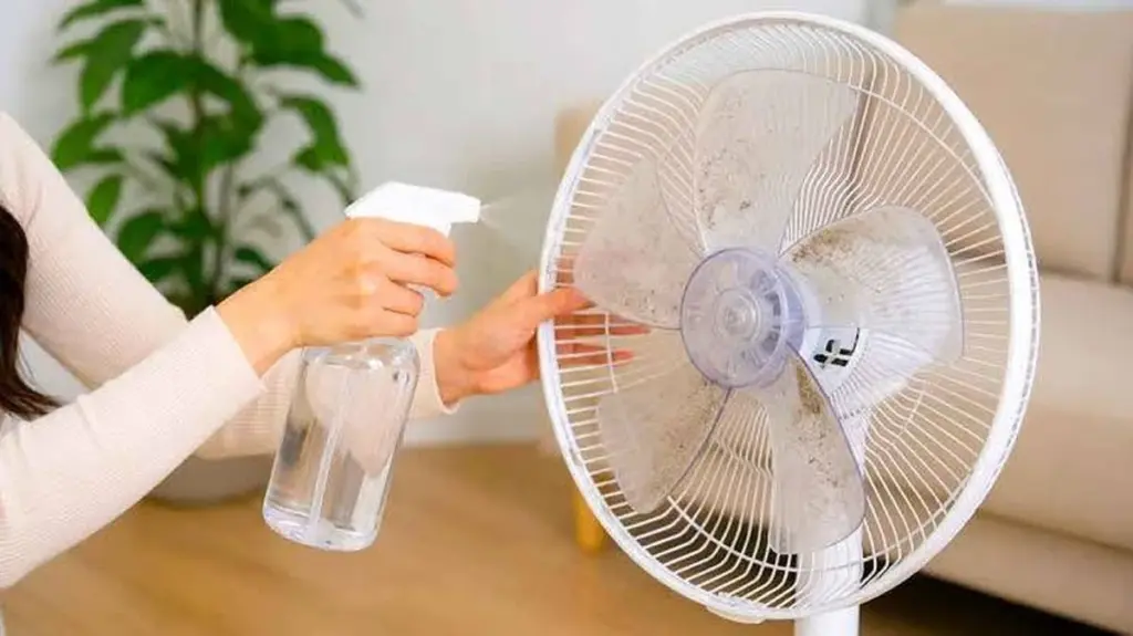 Polvo en el ventilador: el truco del bicarbonato de sodio para no desmontarlo