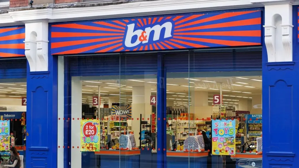 Puerta elegante por 14€: el truco de B&M que desafía a B&Q