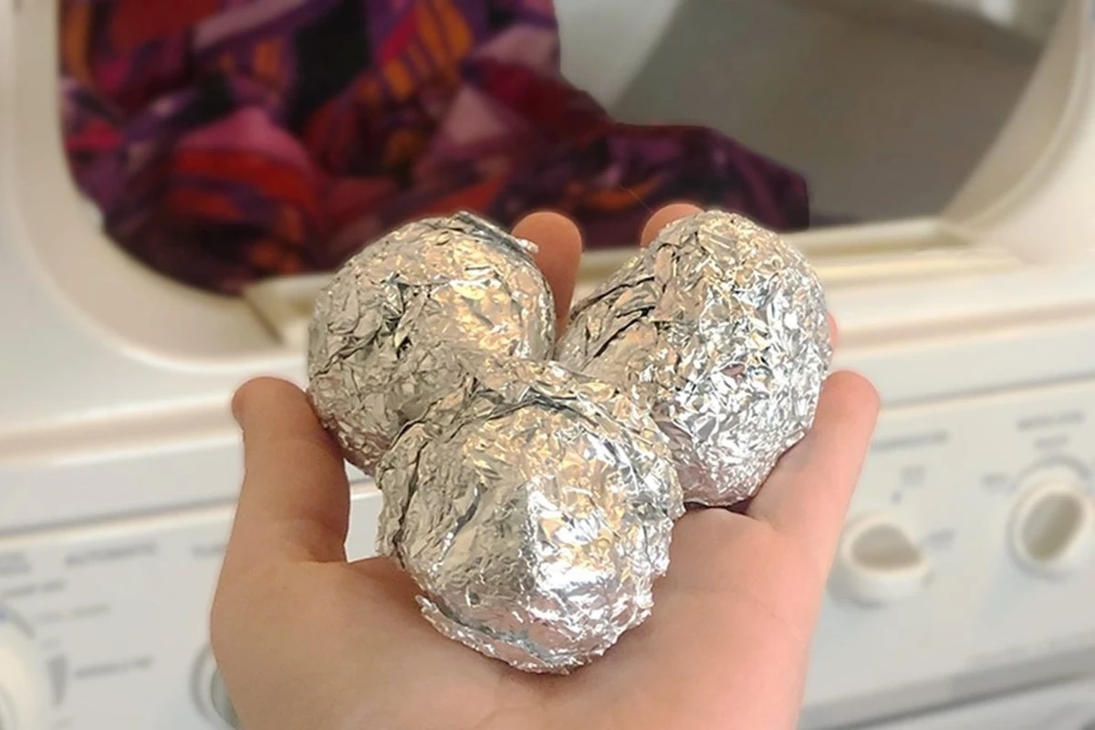 Ropa perfecta y ahorro: por qué usar papel de aluminio contra la electricidad estática - image 1