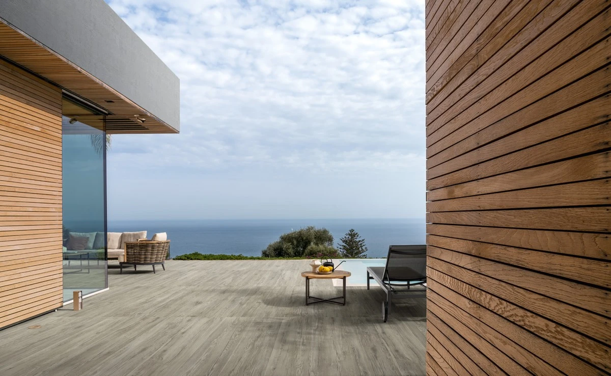 Terrazas que no queman: 7 materiales de construcción para sol extremo - image 1