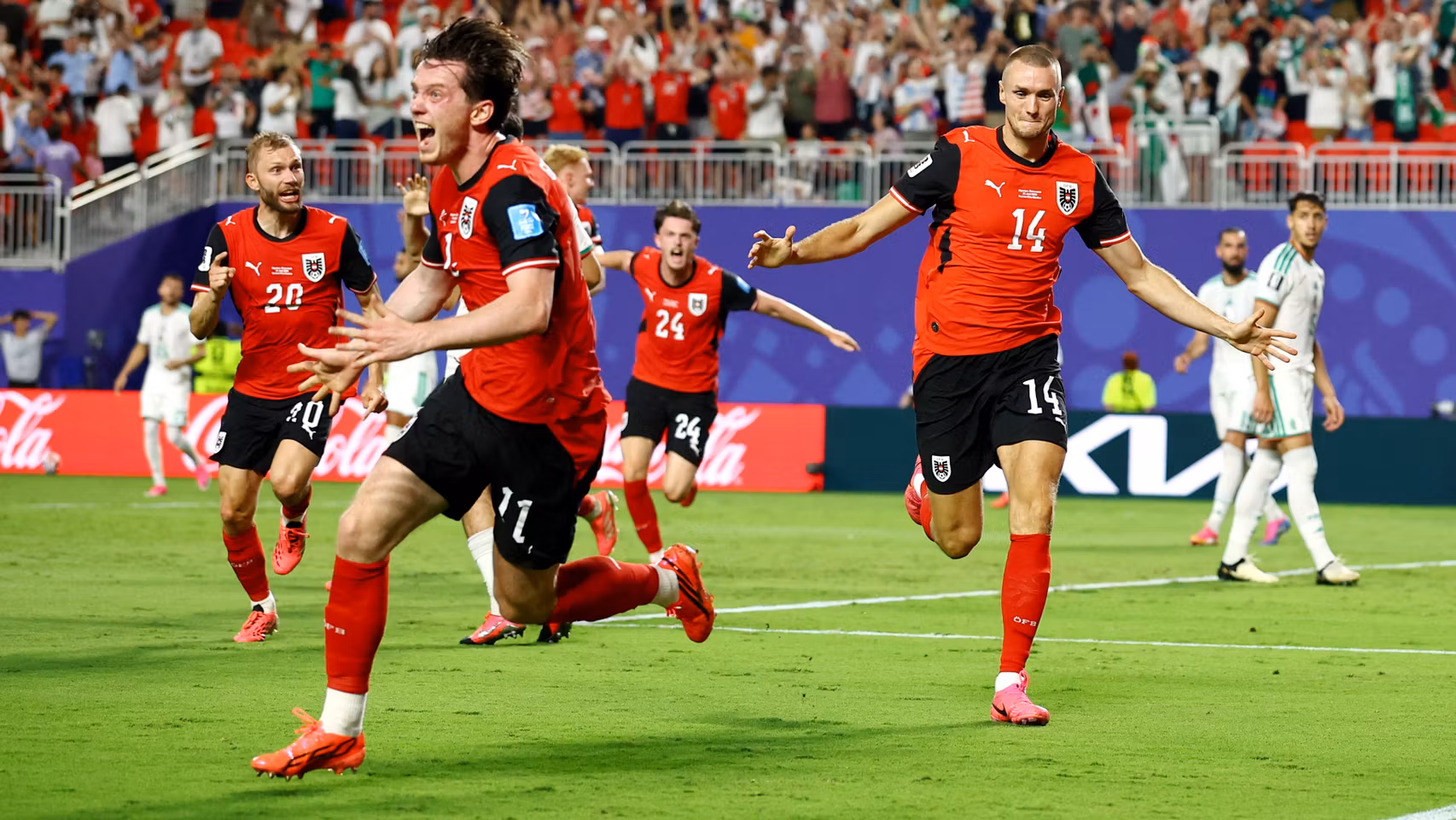 Kalajdzic celebra el tercer gol para Austria.