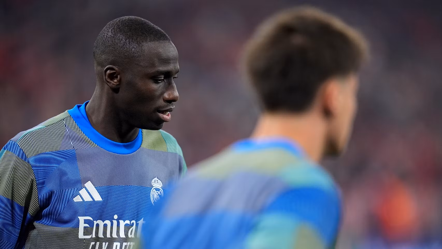 Ferland Mendy, en un calentamiento con el Real Madrid.