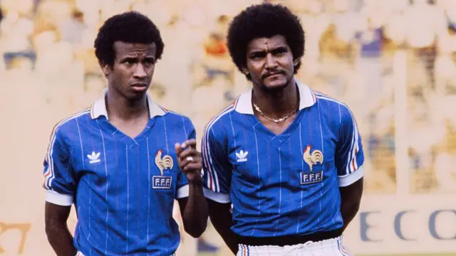 Los franceses Jean Tigana y Gérard Janvion