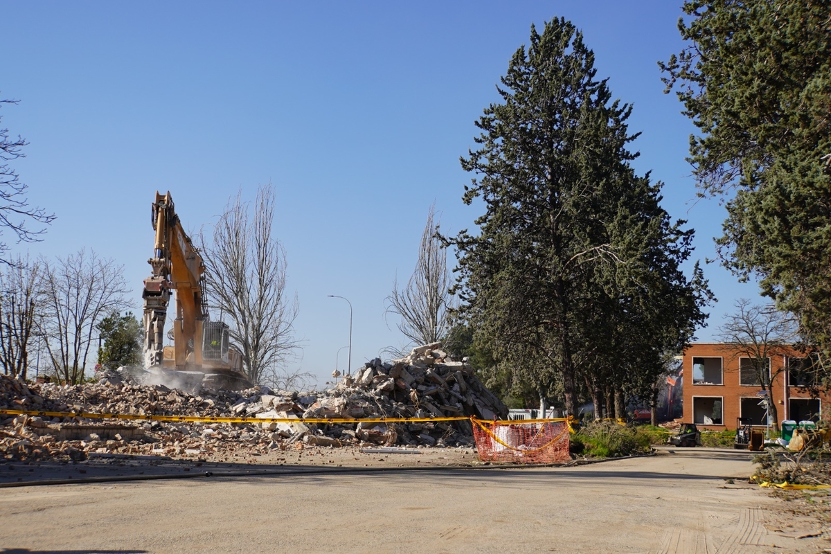 Obras de demolición en Nuevo Barrio Campamento.