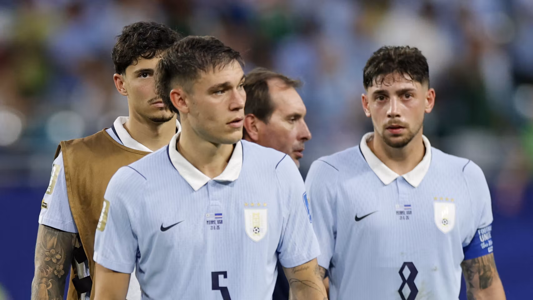 Manuel Ugarte y, detrás, Fede Valverde, con la selección de Uruguay.