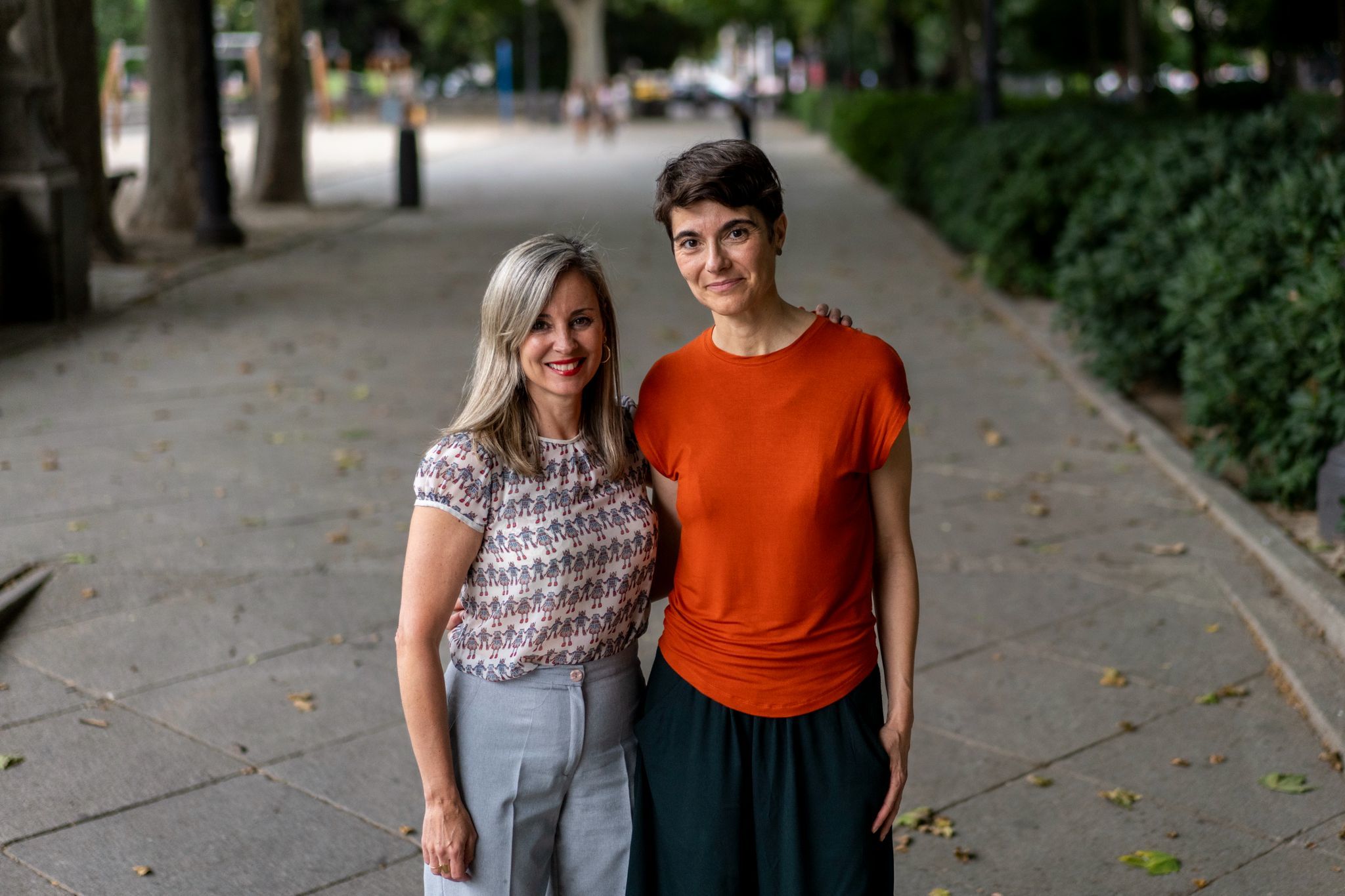 Verónica Barbero (izqda.) y Rosa Martínez.