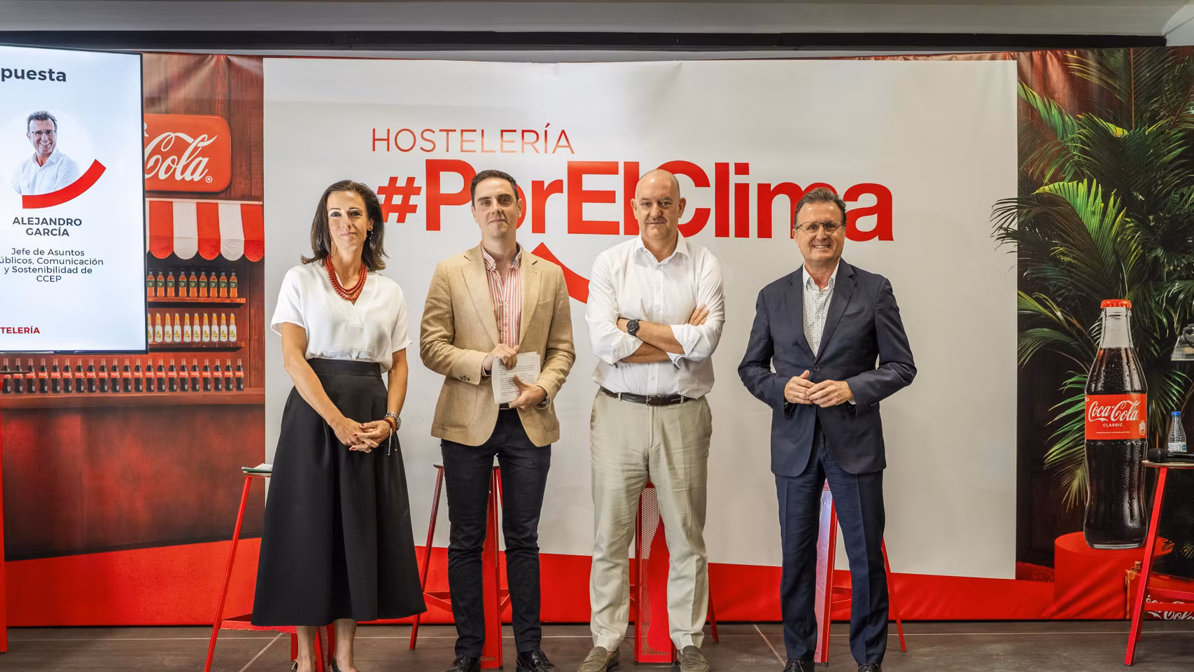 Imagen de varios de los ponentes del evento.