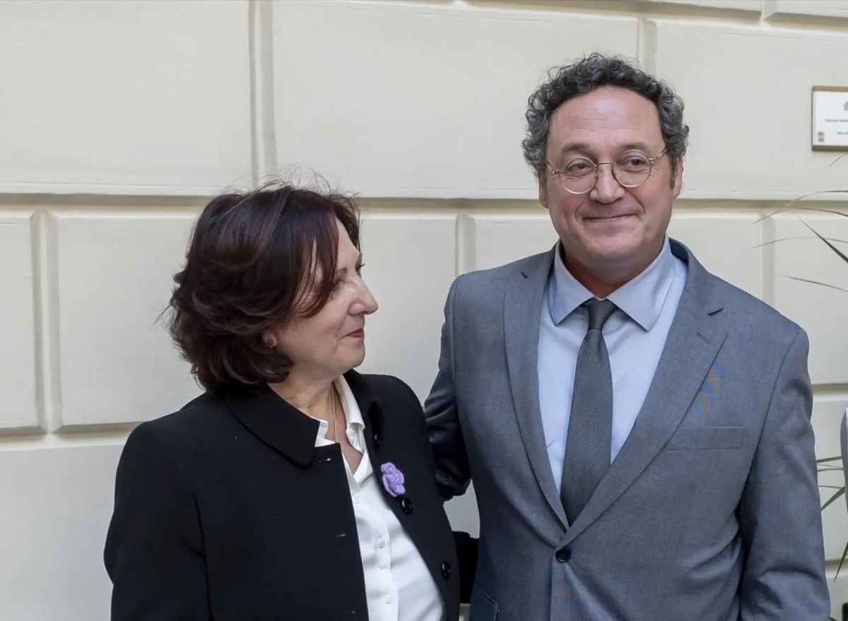 Teresa Peramato, el pasado 11 de diciembre, en su toma de posesión, con su antecesor, Álvaro García Ortiz./
