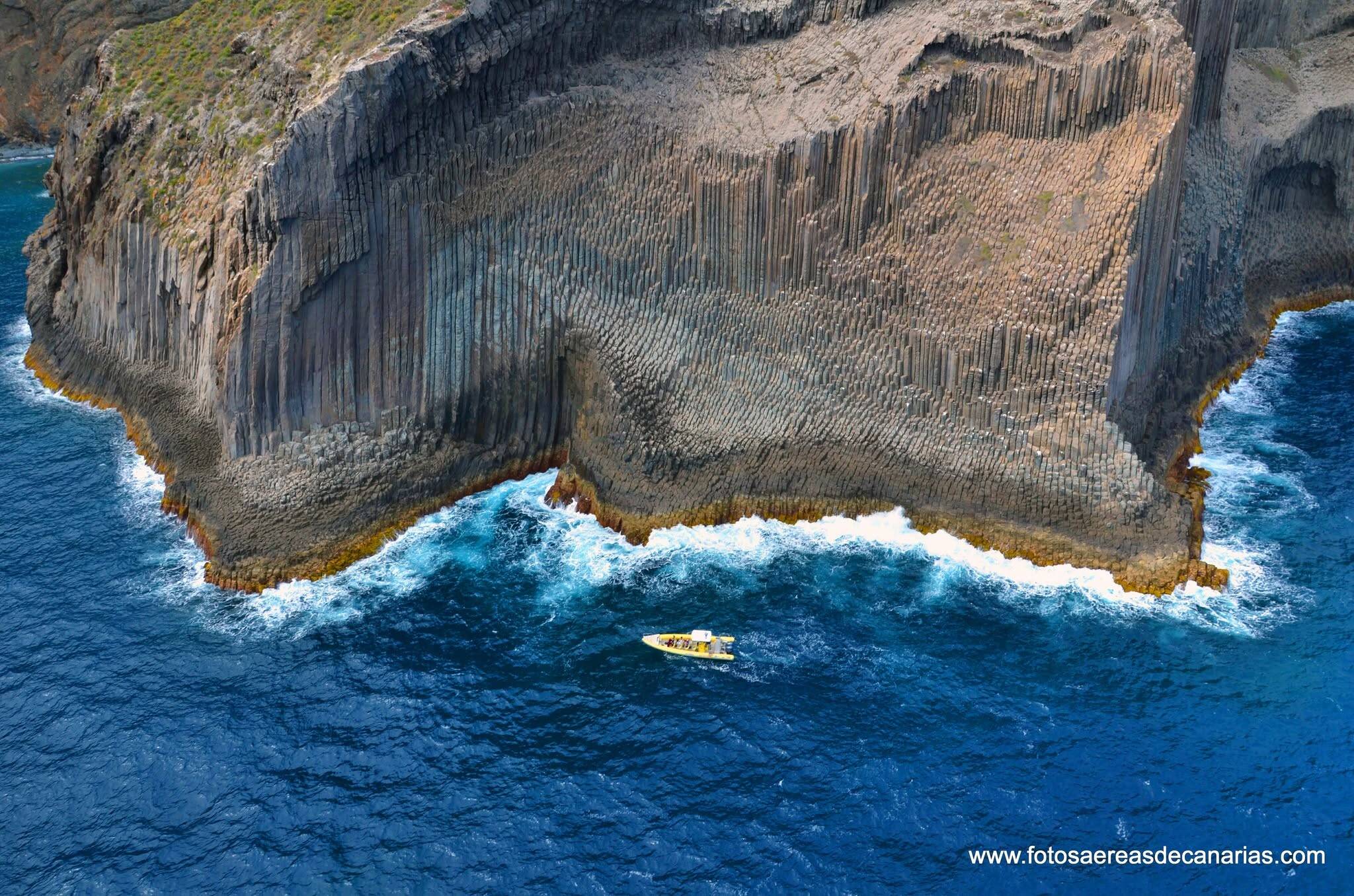 Foto: Uno de los rincones más singulares del litoral canario permanece oculto entre acantilados. (Facebook)