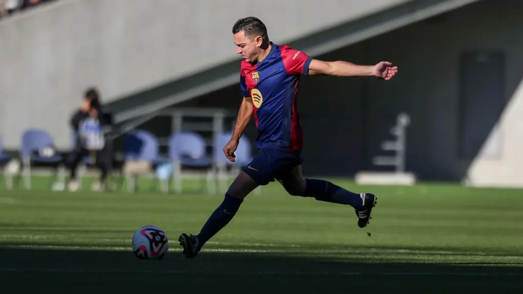 Xavi Hernández, durante un partido con Barça Legends.