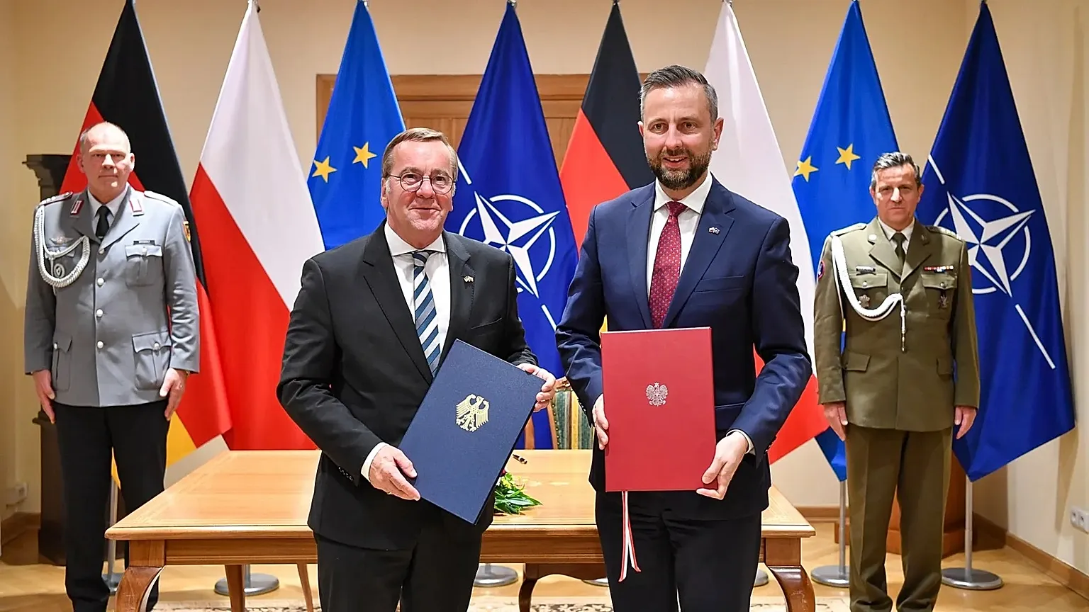 Polish and German defence ministers Władysław Kosiniak-Kamysz and Boris Pistorius signed a new bilateral defence cooperation agreement in Warsaw on 17 June 2026.