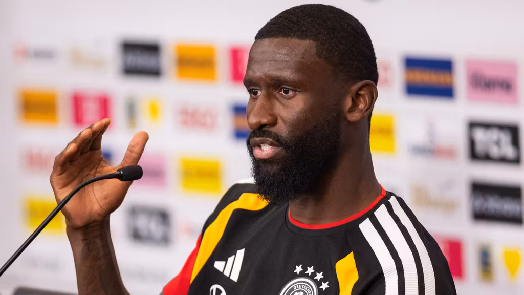 Rüdiger atiende a los medios durante el Mundial.