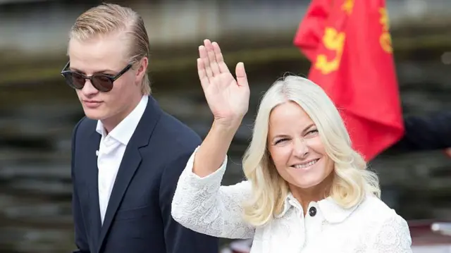 Marius Borg Høiby y su madre, la futura reina de los noruegos