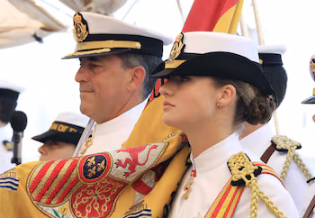 La Princesa de Asturias abandera la jura de Bandera a bordo del buque 'Juan Sebastián Elcano', a 10 de mayo de 2025, en Cartagena de Indias (Colombia). (Casa de S.M. el Rey).
