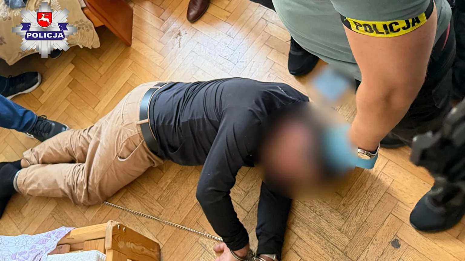 Police arrest a man suspected of links to the shooting of Russian artist Semyon Skrepetsky near Warsaw, 18 June, 2026