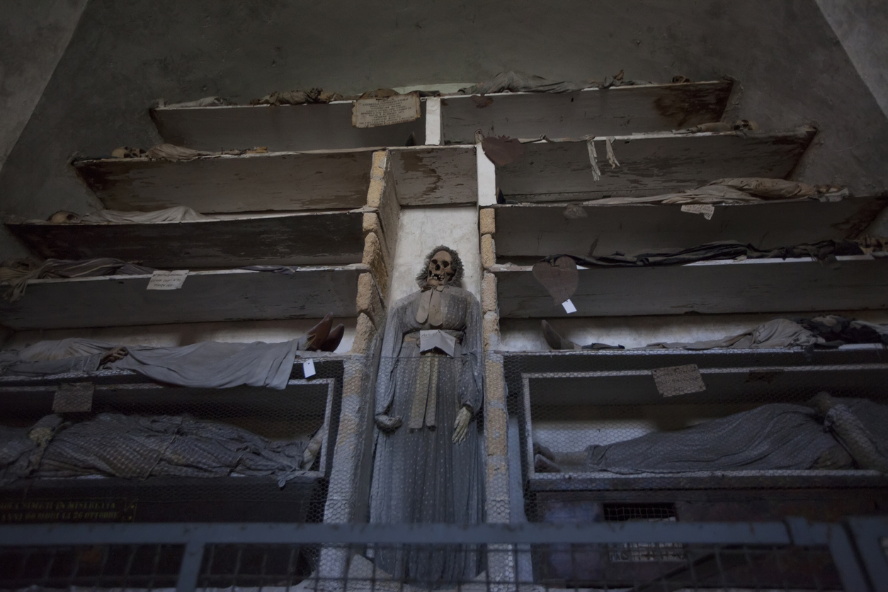 El interior de las Catacumbas de los Capuchinos (iStock)