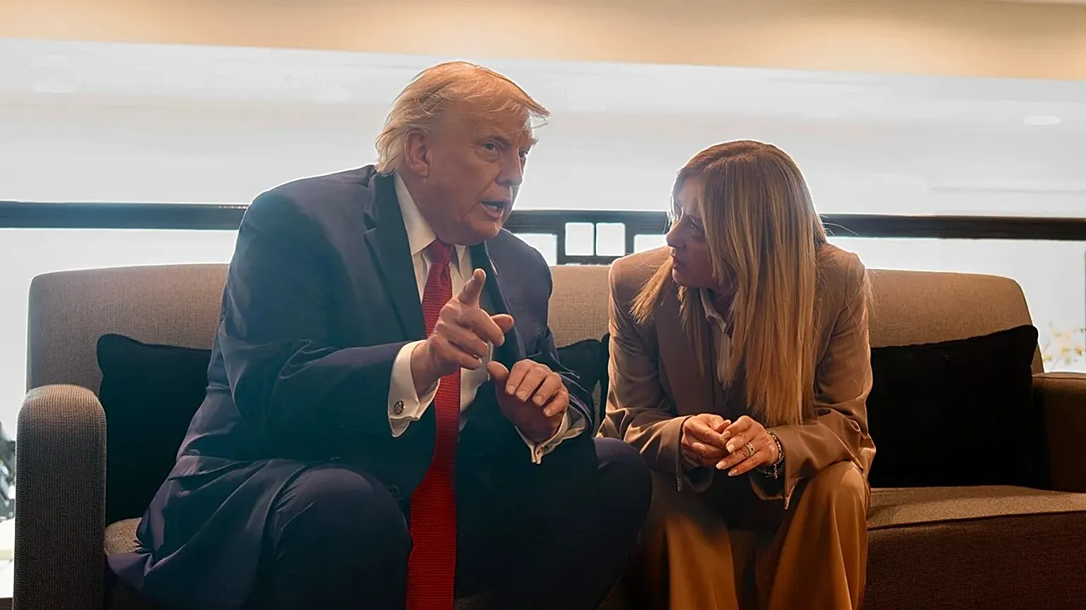Donald Trump and Giorgia Meloni during a meeting on the sidelines of the G7 in Evian, 17.06.2026