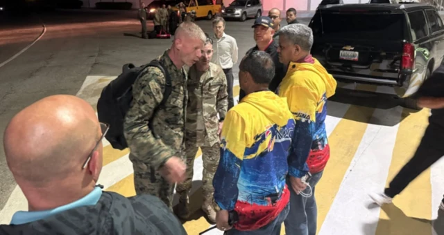 El mayor general Kevin Jarrard a su llegada a Caracas para coordinar el apoyo del Departamento de Defensa a las labores de socorro