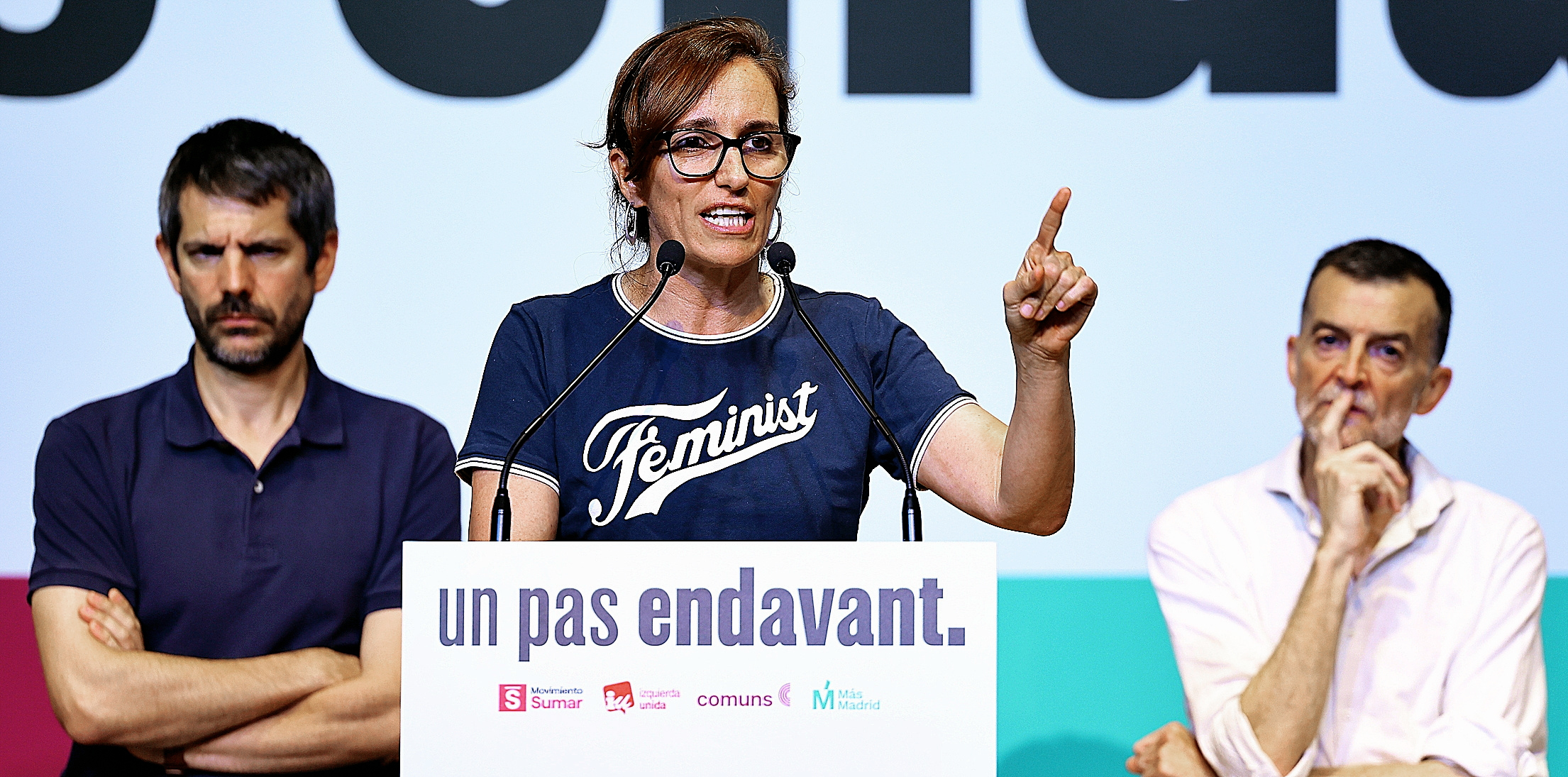 La líder de Más Madrid, Mónica García, con Ernest Urtasun (Comunes) y el coordinador general de IU, Antonio Maíllo, en la presentación del nuevo Sumar en Barcelona.