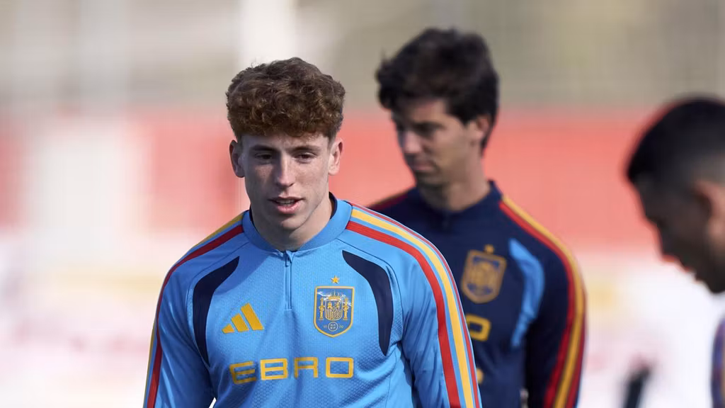 Víctor Muñoz, en un entrenamiento de la Selección