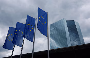 FOTO DE ARCHIVO: Se observan nubes oscuras sobre el edificio del Banco Central Europeo (BCE) en Fráncfort, Alemania. 6 de junio de 2024. REUTERS/Wolfgang Rattay