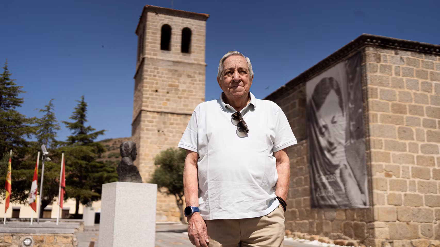 José María Suárez, a su llegada al Museo que homenajea a su hermano en el Cebreros natal.