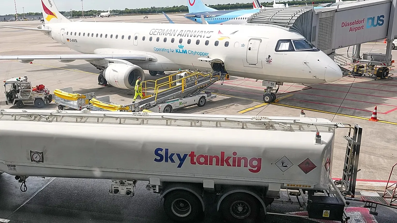 Jet fuel is transported by tank trucks to aircrafts at the airport in Duesseldorf, Germany, when airlines fear a kerosene shortage due to the war in Iran, April 27.